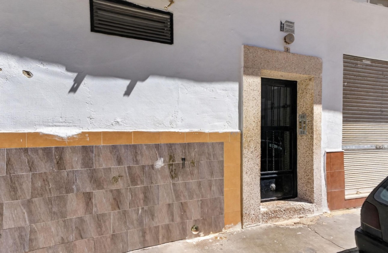Resale - Apartment / flat - Torrevieja - Centro