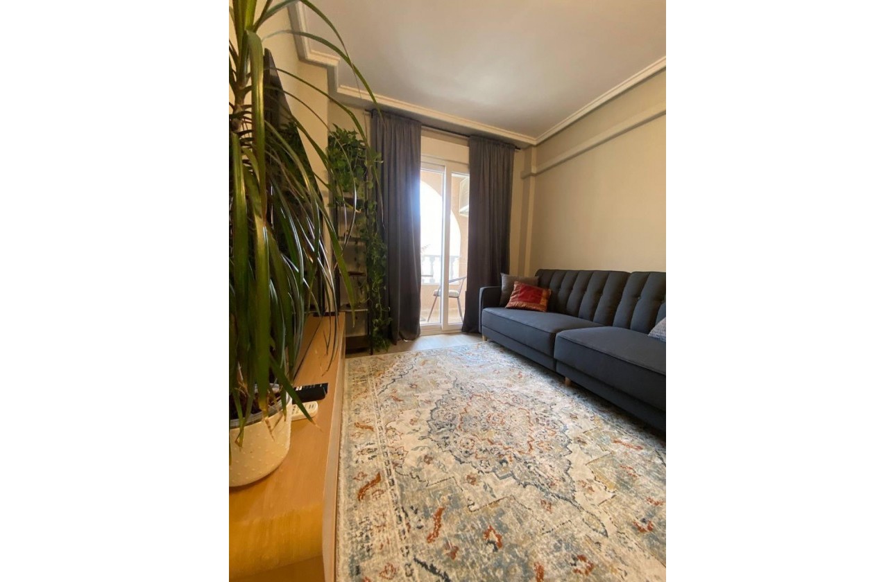 Resale - Apartment / flat - Torrevieja - Playa del Cura