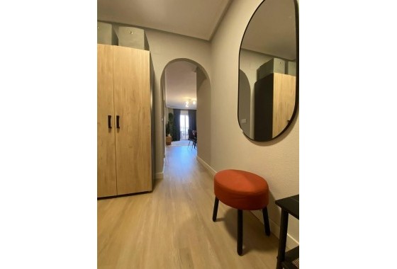 Resale - Apartment / flat - Torrevieja - Playa del Cura