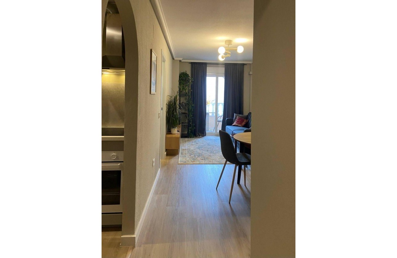 Resale - Apartment / flat - Torrevieja - Playa del Cura