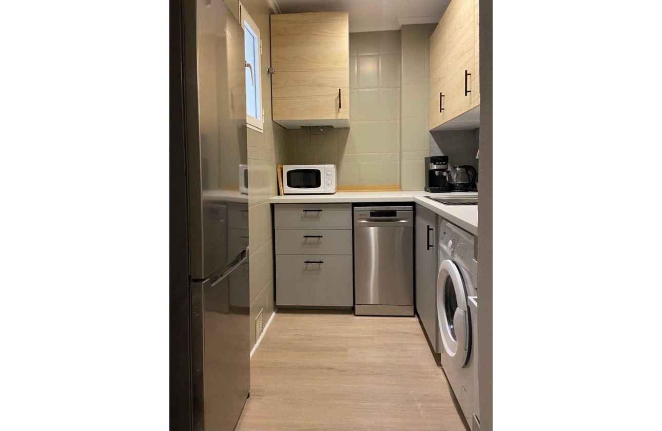 Resale - Apartment / flat - Torrevieja - Playa del Cura