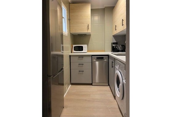 Resale - Apartment / flat - Torrevieja - Playa del Cura