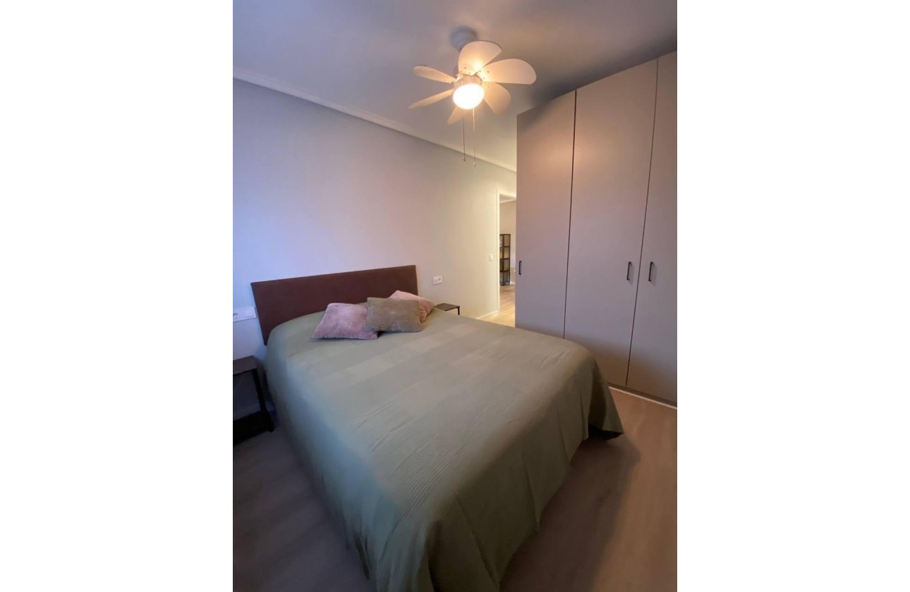Resale - Apartment / flat - Torrevieja - Playa del Cura