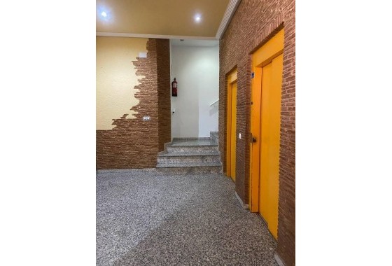 Resale - Apartment / flat - Torrevieja - Playa del Cura