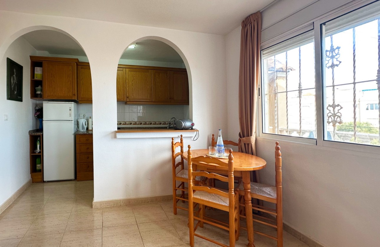 Resale - Bungalow - San Miguel de Salinas - Inland