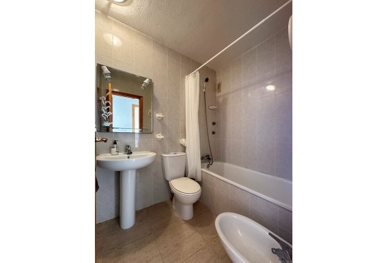 Resale - Bungalow - San Miguel de Salinas - Inland