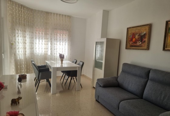 Resale - Apartment / flat - Torrevieja - Playa de los Locos