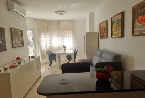 Resale - Apartment / flat - Torrevieja - Playa de los Locos