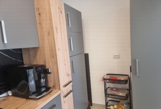 Resale - Apartment / flat - Torrevieja - Playa de los Locos