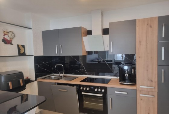 Resale - Apartment / flat - Torrevieja - Playa de los Locos