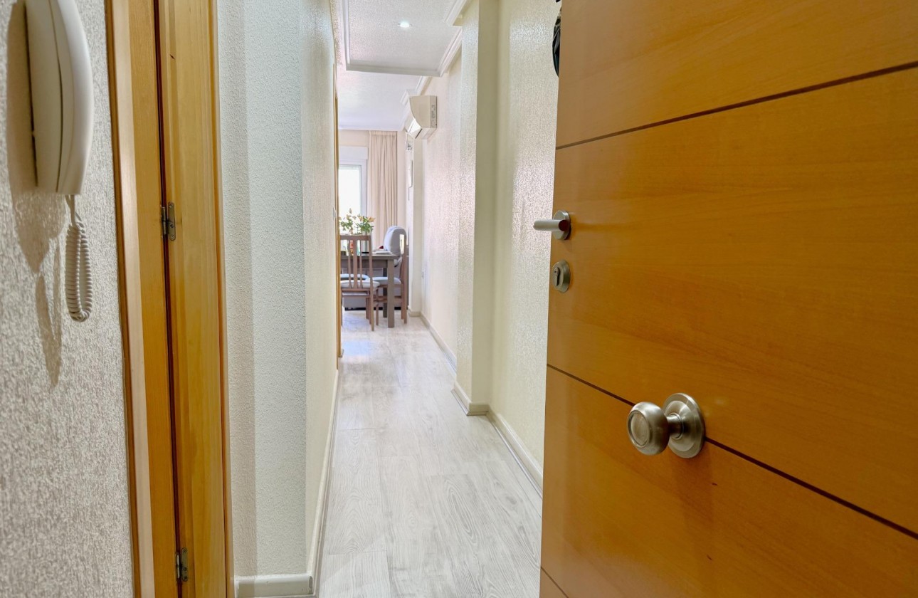 Reventa - Apartamento / piso - Torrevieja - El molino