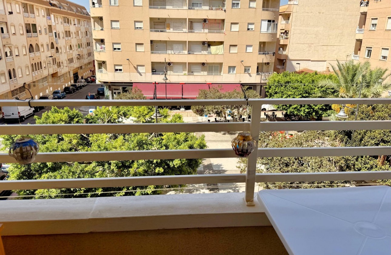 Reventa - Apartamento / piso - Torrevieja - El molino