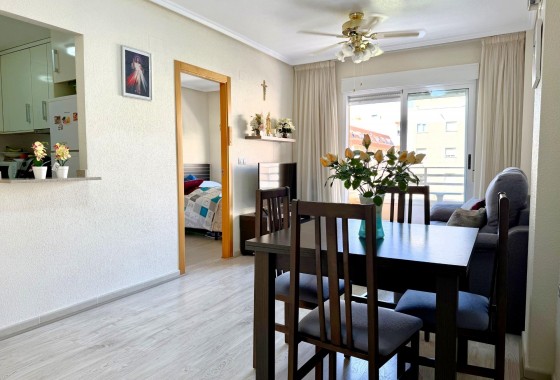 Reventa - Apartamento / piso - Torrevieja - El molino