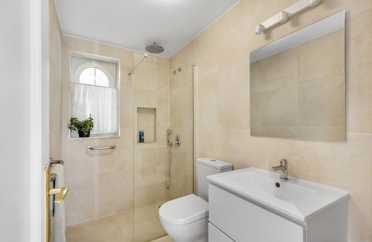 Resale - Apartment / flat - Guardamar del Segura - Costa Blanca