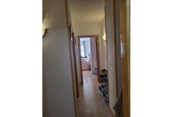 Resale - Apartment / flat - Torrevieja - Estacion de autobuses