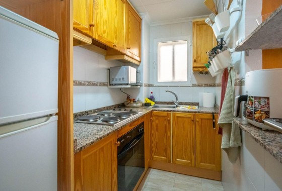 Resale - Apartment / flat - Torrevieja - Estacion de autobuses