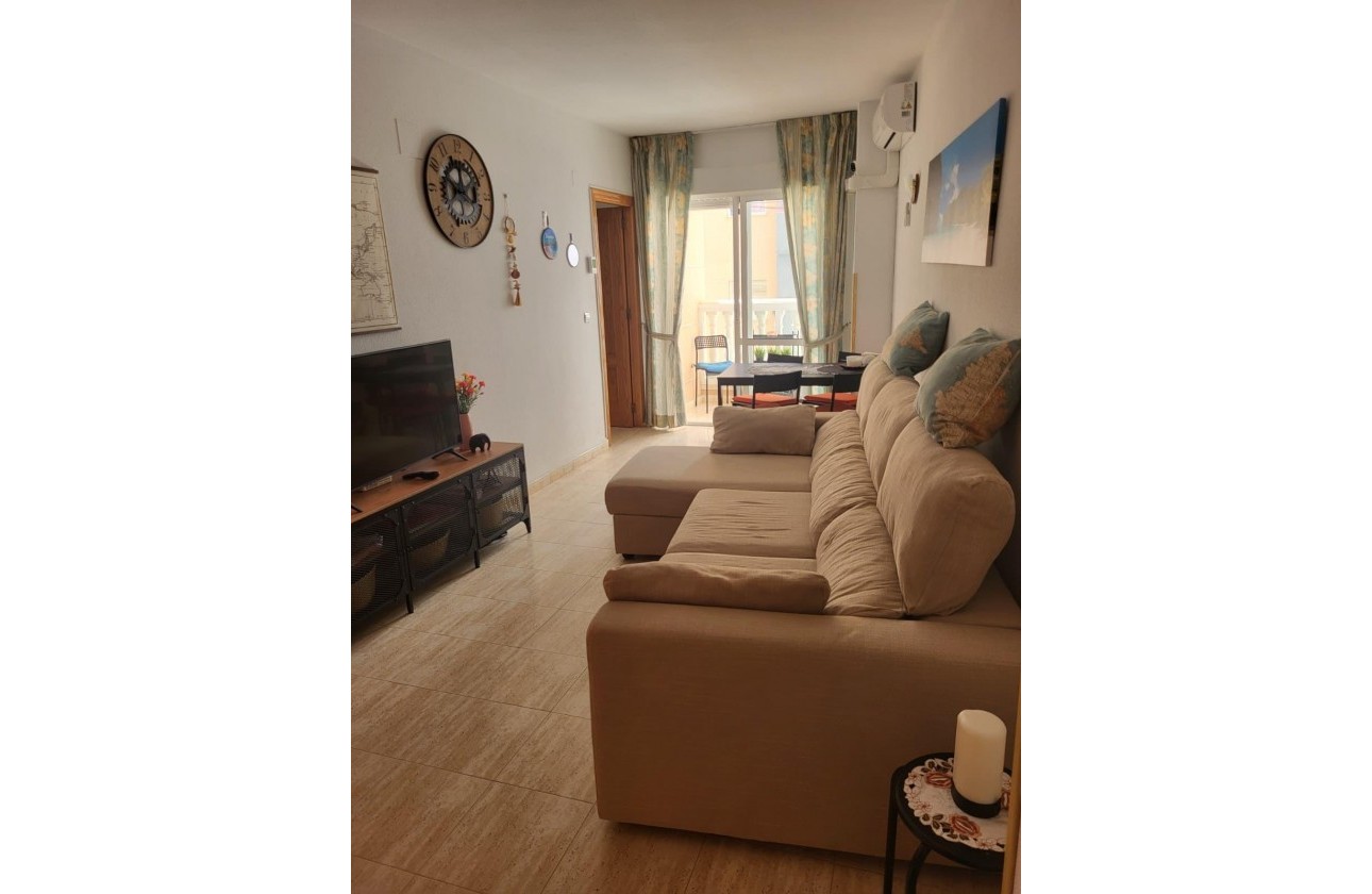 Resale - Apartment / flat - Torrevieja - Estacion de autobuses