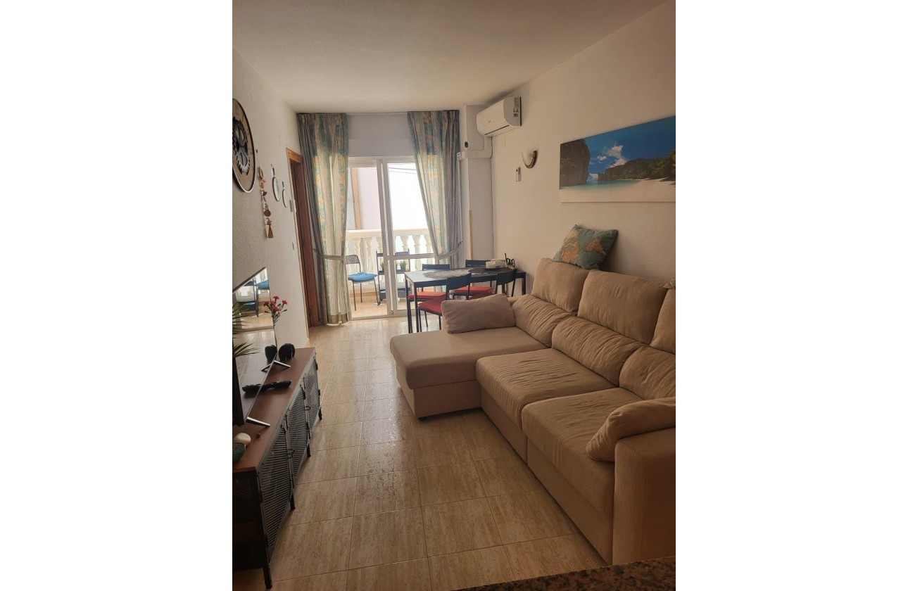 Resale - Apartment / flat - Torrevieja - Estacion de autobuses