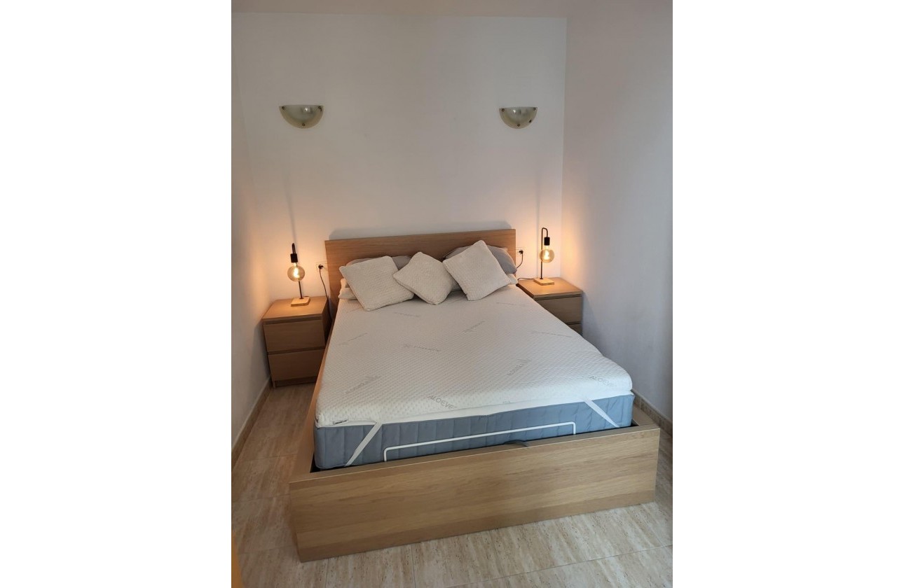 Resale - Apartment / flat - Torrevieja - Estacion de autobuses