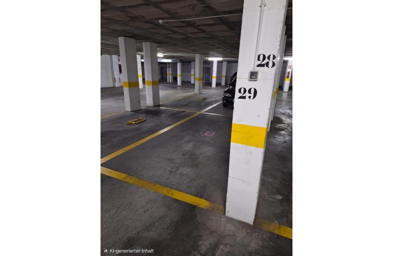 Resale - Apartment / flat - Torrevieja - Estacion de autobuses