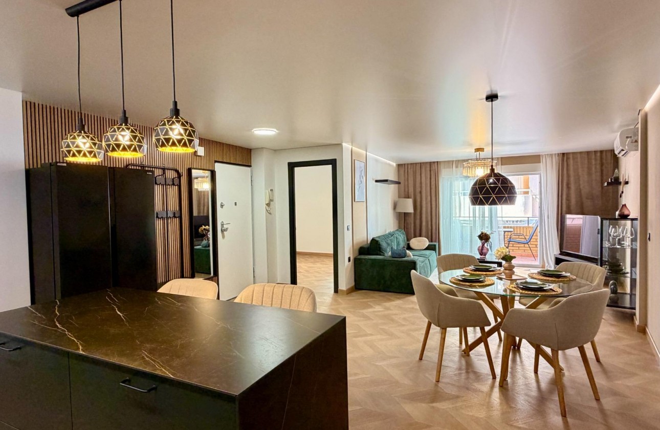 Resale - Apartment / flat - Torrevieja - Playa del Cura