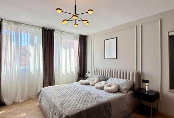 Resale - Apartment / flat - Torrevieja - Playa del Cura