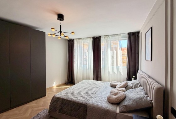 Resale - Apartment / flat - Torrevieja - Playa del Cura