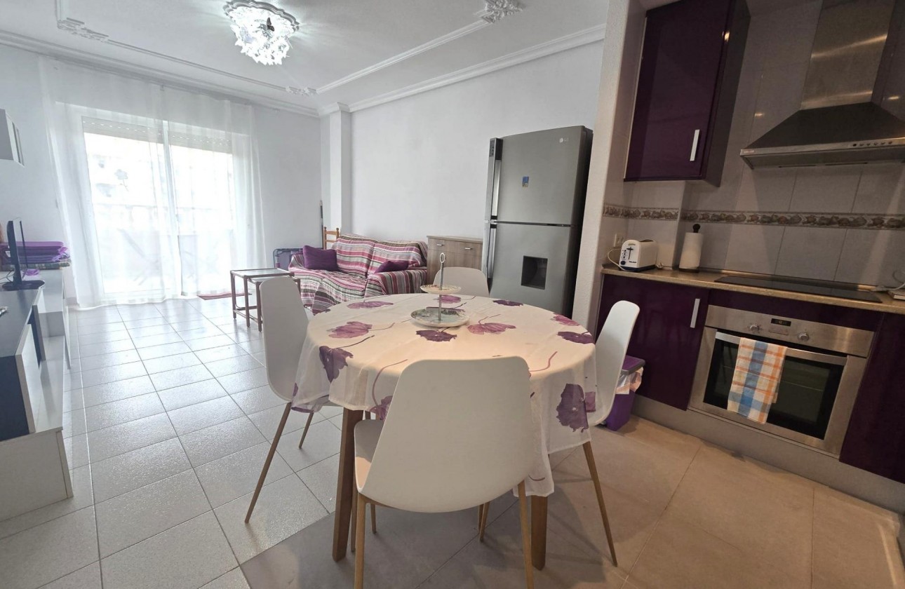 Reventa - Apartamento / piso - Torrevieja - La Mata pueblo