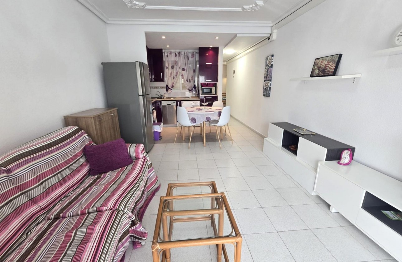 Reventa - Apartamento / piso - Torrevieja - La Mata pueblo