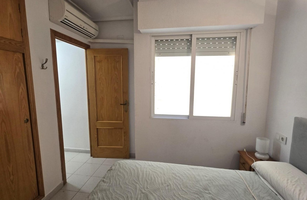 Reventa - Apartamento / piso - Torrevieja - La Mata pueblo