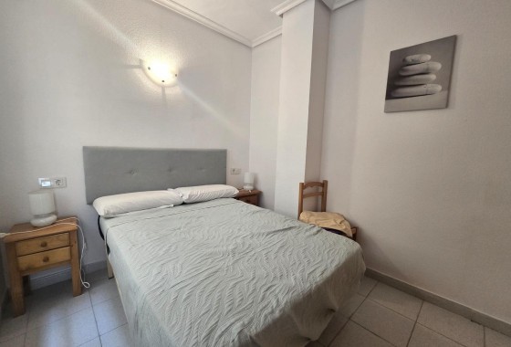 Reventa - Apartamento / piso - Torrevieja - La Mata pueblo