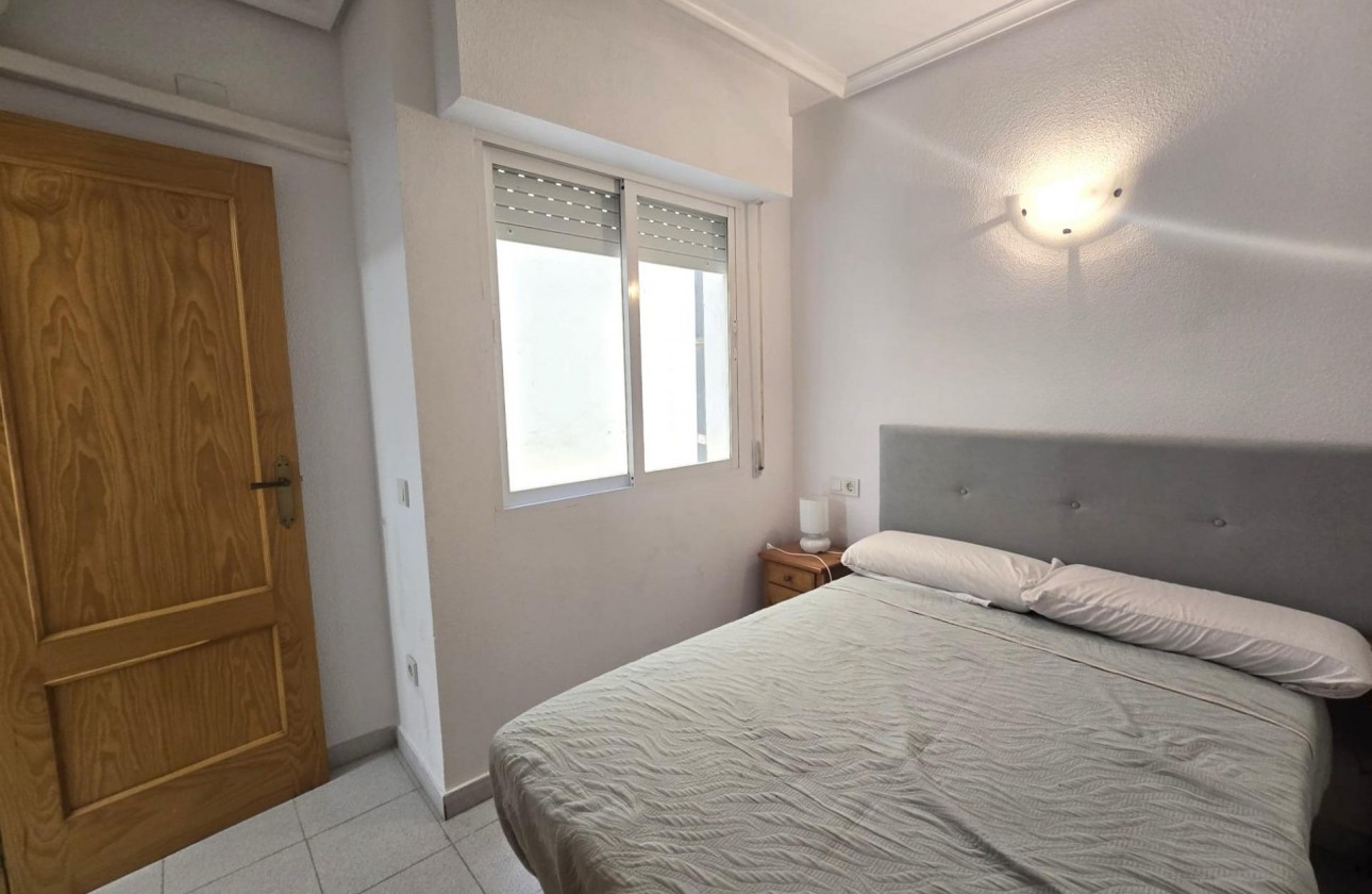 Reventa - Apartamento / piso - Torrevieja - La Mata pueblo