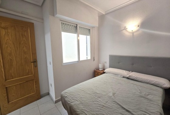 Reventa - Apartamento / piso - Torrevieja - La Mata pueblo