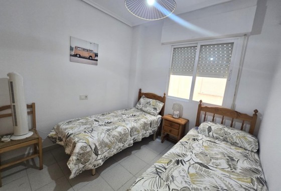 Reventa - Apartamento / piso - Torrevieja - La Mata pueblo