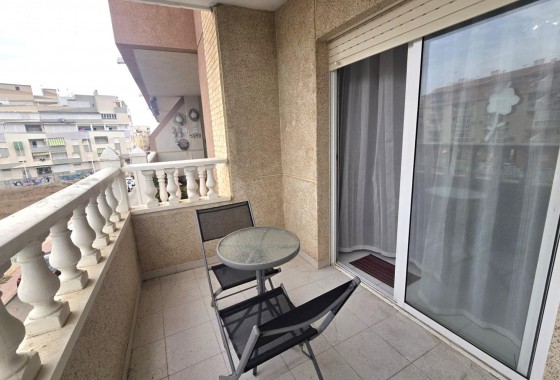 Reventa - Apartamento / piso - Torrevieja - La Mata pueblo