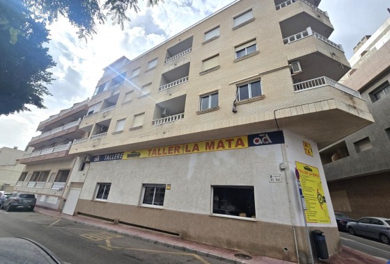 Reventa - Apartamento / piso - Torrevieja - La Mata pueblo