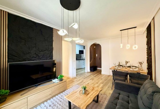 Resale - Apartment / flat - Torrevieja - Playa del Cura