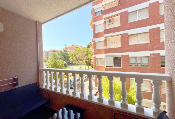 Resale - Apartment / flat - Torrevieja - Playa del Cura