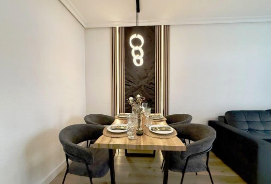 Resale - Apartment / flat - Torrevieja - Playa del Cura