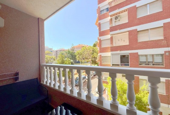 Resale - Apartment / flat - Torrevieja - Playa del Cura