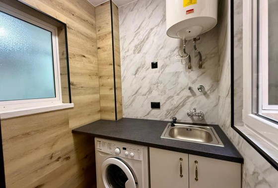 Resale - Apartment / flat - Torrevieja - Playa del Cura