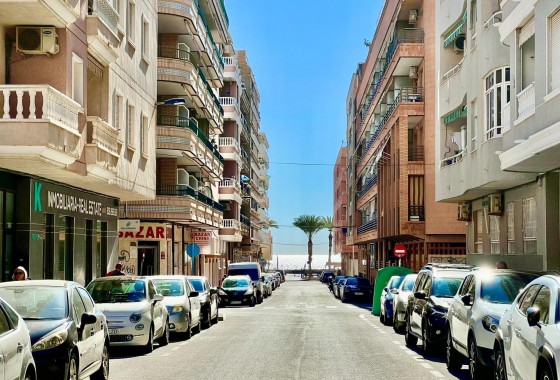 Resale - Apartment / flat - Torrevieja - Playa del Cura