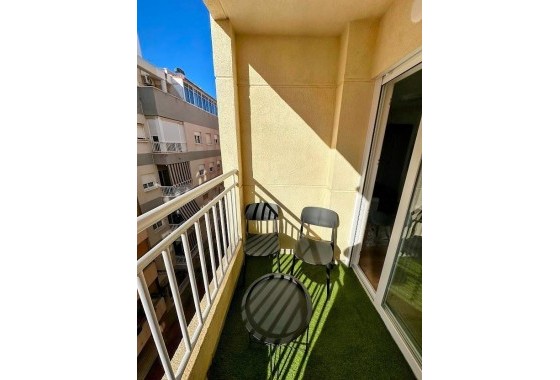 Resale - Apartment / flat - Torrevieja - Centro