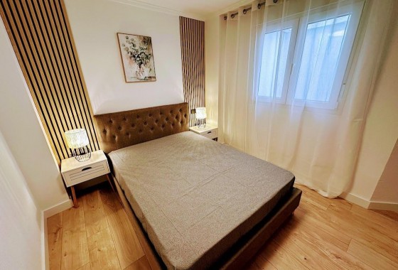 Resale - Apartment / flat - Torrevieja - Centro