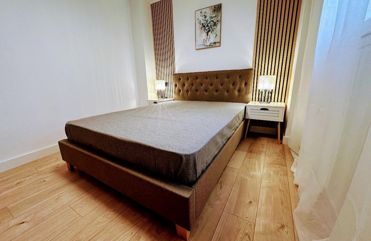 Resale - Apartment / flat - Torrevieja - Centro