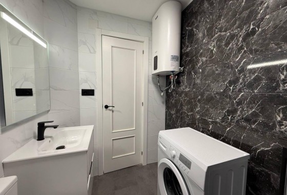Resale - Apartment / flat - Torrevieja - Centro