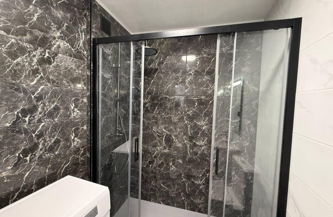 Resale - Apartment / flat - Torrevieja - Centro