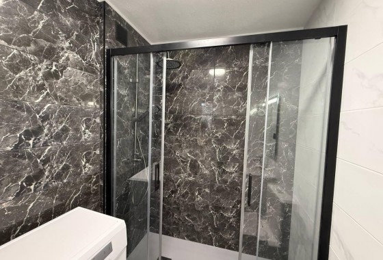 Resale - Apartment / flat - Torrevieja - Centro