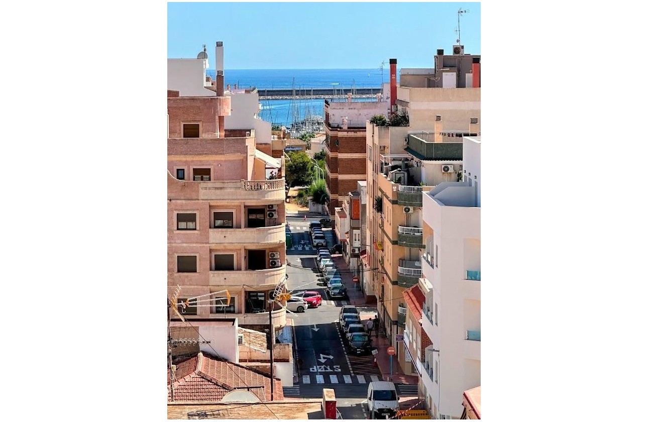 Resale - Apartment / flat - Torrevieja - Centro