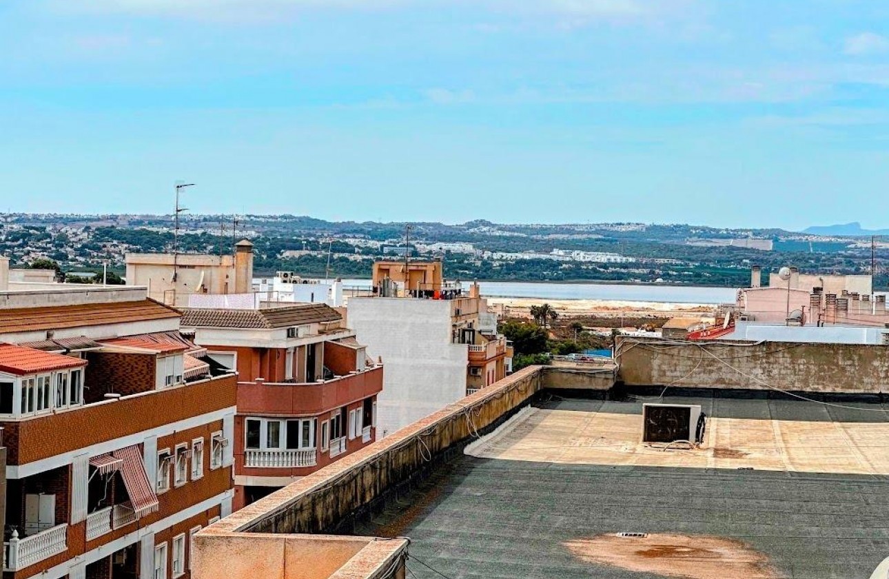 Resale - Apartment / flat - Torrevieja - Centro